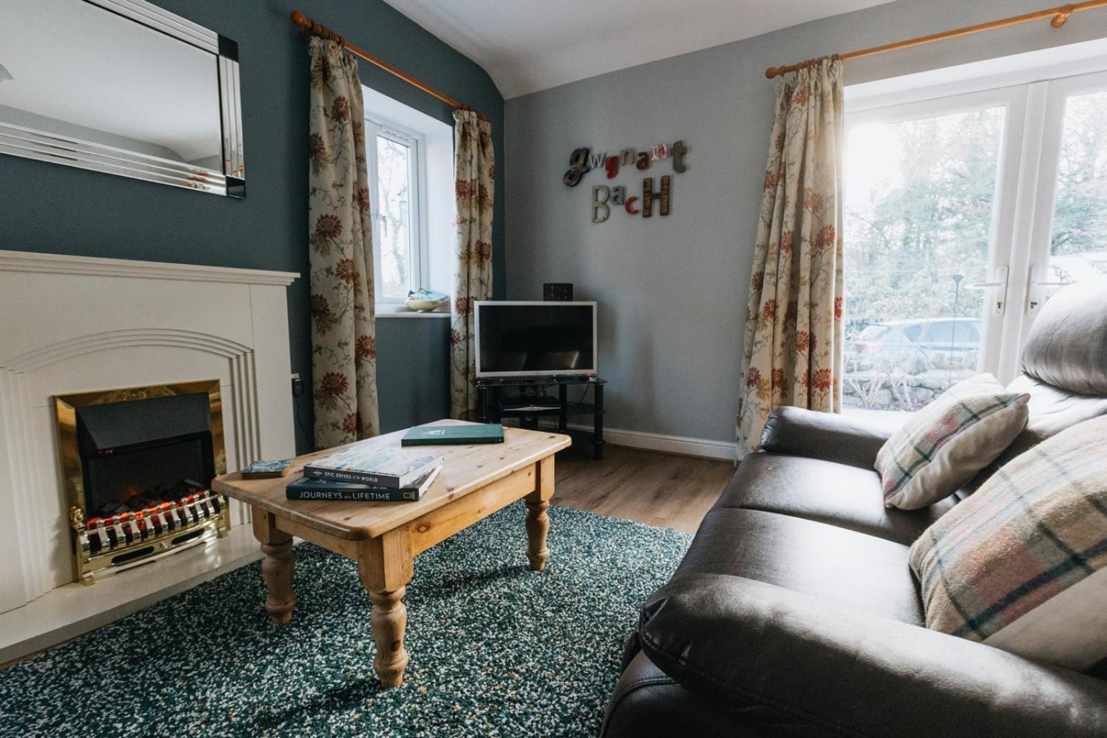 Gwynant Bach - Cosy 2 Bed Bungalow Cottage In Snowdonia National Park, Conwy, North Wales Bagian luar foto